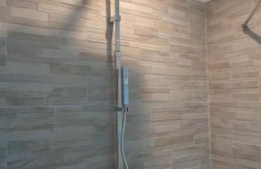 Appartement 70m2 hyper centre avec baignoire balnéo - Photo 11