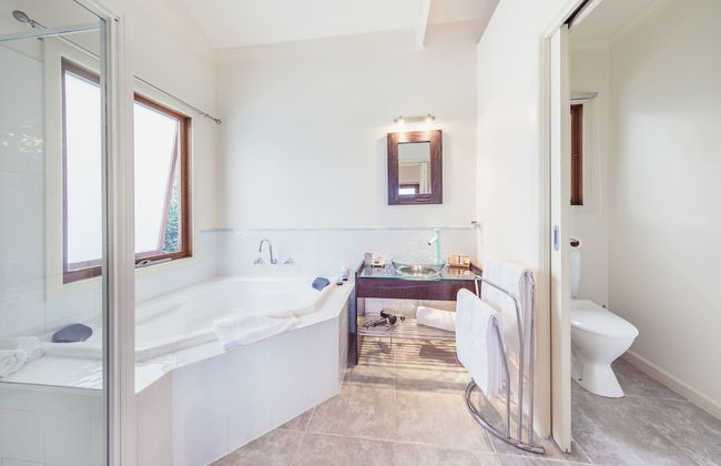 Outlook Hill Vineyard Cottages - Foto 31