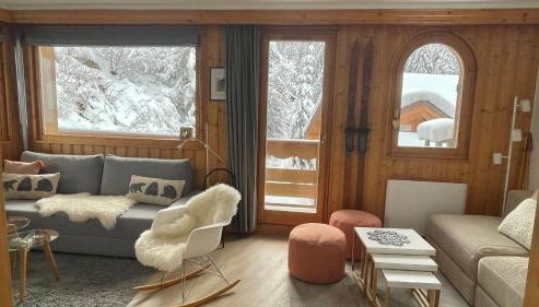 Meribel Centre La Chaudanne, real ski in and out right on slopes, 3 bedrooms 2 bathrooms, newly renovated, Chalet l'Épervière - Foto 3