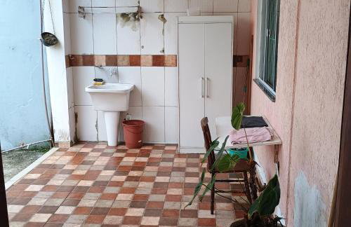 Linda casa com piscina - Foto 18