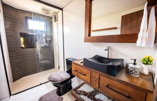 Cabana Aconchegante a 800m da Praia com 4 Quartos, Lareira Externa, Aquecedor em 2 Quartos, Netflix e Pet Friendly - Foto 29