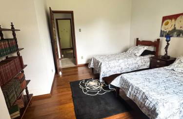 Charming Colonial Countryside Home with Wifi - Foto 10