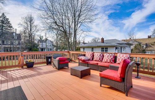 Explore Orange and NYC! Luxury Family Home with Deck - Foto 4