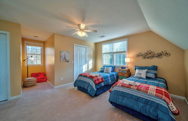 Sunset View 3 BDR Close to Downtown! - Photo 9