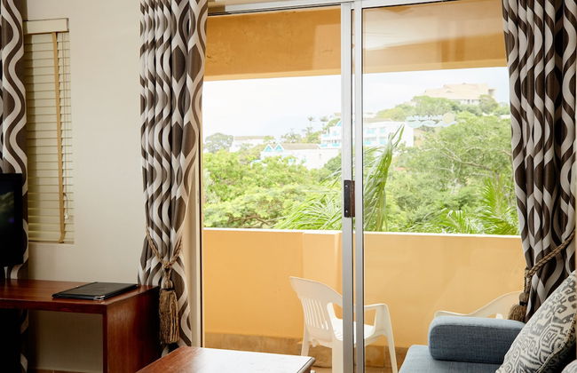 First Group Chaka Rock Chalets - Photo 38