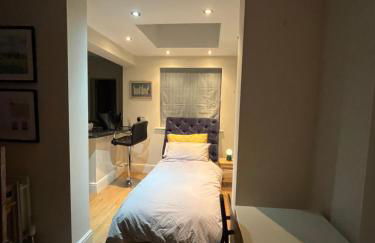 2 bedroom Hidden Gem in Stamford with parking - Foto 54