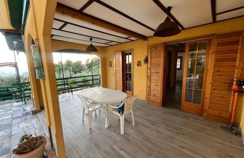 Villetta vista mare con piscina, giardino e parcheggio privato - Foto 11