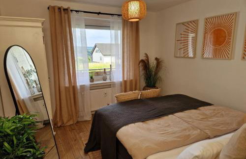 Sonnenhang im Boho-Stil mit Balkon, 500m zum See, 2 Schlafzimmer - Photo 2