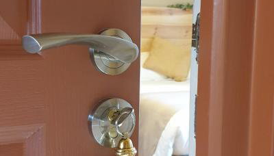 Séjour élégance et bien-être au CHATEAU de GRANDMONT - piscine et parc arboré au coeur du vignoble du Beaujolais - Foto 4