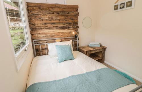 Middle Hivron - Foto 16