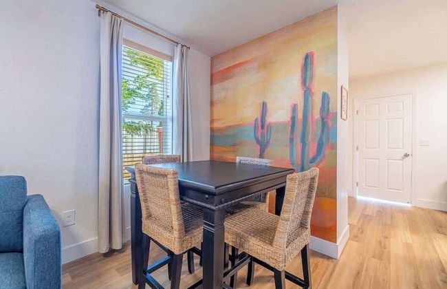 Charming Family 2BR Midtown Reno - Pets Welcome - Photo 9