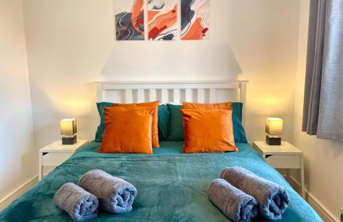 New Modern 2 Bed with parking in BISHOPS STORTFORD, close to Stansted Airport! - Foto 5