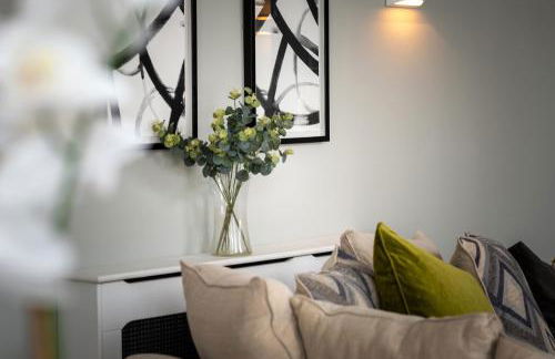 Stylish Central Apartment with Parking & Lift - Foto 20