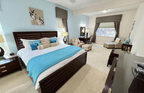 Luxurious Getaway Pool Hot Tub Theater Gym Outdoor Kitchen BBQ 2 Miles to Disney - Foto 5