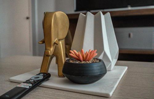 Landing at Hagert and York 1 Bedroom in East Kensington - Foto 6