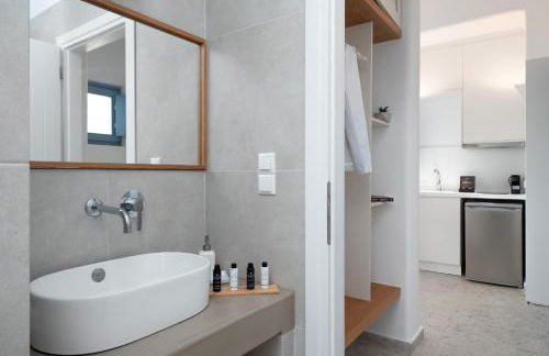 Camvillia Donoussa Village Suites - Photo 74