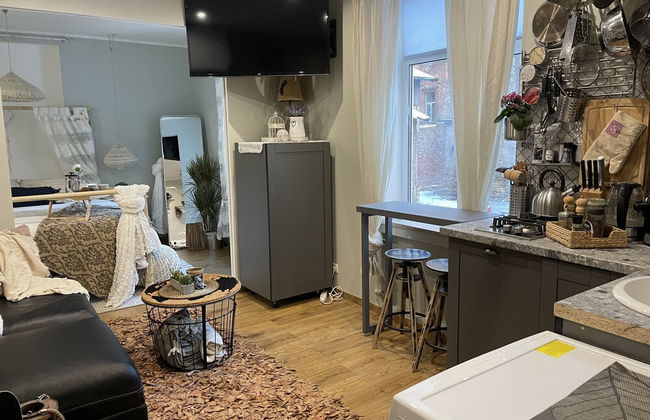 Cozy 1Br Apts with Yard and Parking - Photo 25