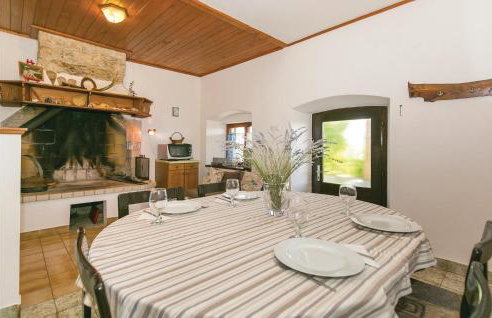 1 Bedroom Pet Friendly Home In Zagorje - Foto 12