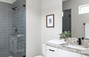 New Nashville Home - Rooftop Views - Hot Tub - Photo 16