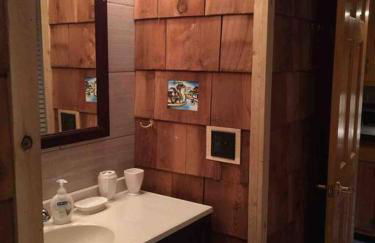 Well-appointed Adirondack cabin directly on 9-mile lake - Foto 56