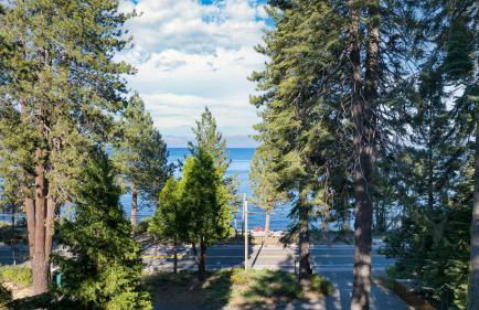 West Shore Lake House by Avantstay Ski Cabin w/ Backyard Sledding Hill! - Foto 100