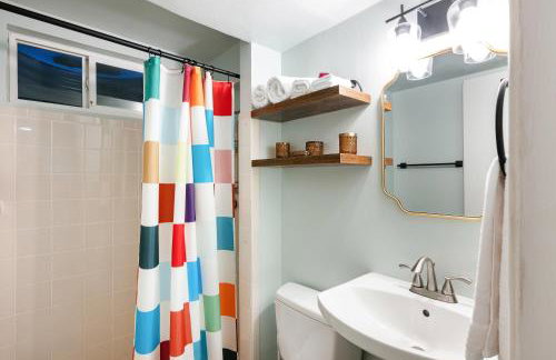 Stylish House with Hot Tub, Fire Pit Pool table near Denver - Photo 17