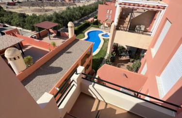 Ático con vistas al mar y piscina privada - Foto 26