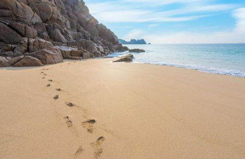 The Rest House - Photo 20