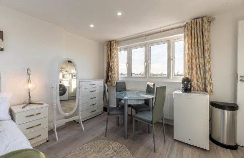 Lovely studio near transport links for C. London - Pass the Keys - Photo 9