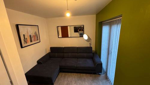 3- Bedroom House -Private Parking - contractors welcome- 2 Min M62 - Foto 5