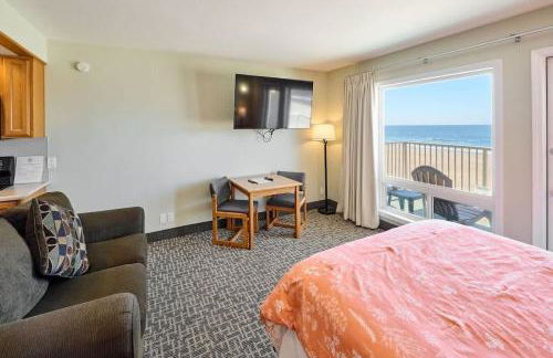 Corner Queen Fireplace Studio - No Stairs - Ocean View - Pool & Hot Tub - Foto 2