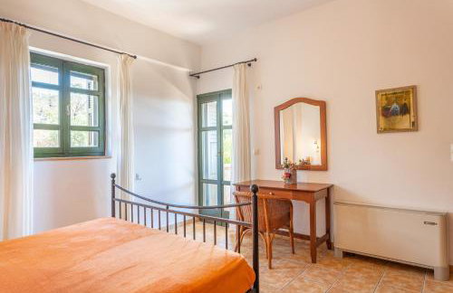 SOFIA, Luxury Stone Villa in Stoupa with Private Pool, BBQ and Amazing Sea View - Foto 17