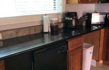 2 br washer dryer Near LSU Tiger Stadium - Foto 8