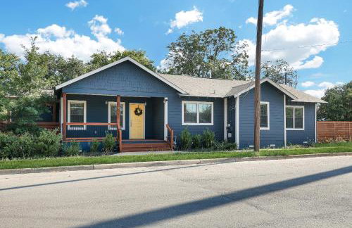 Getaway Near River Walk DT Yard BBQ Pet Games - Foto 46