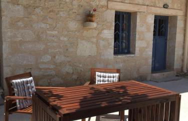 Traditional Village House - Photo 34