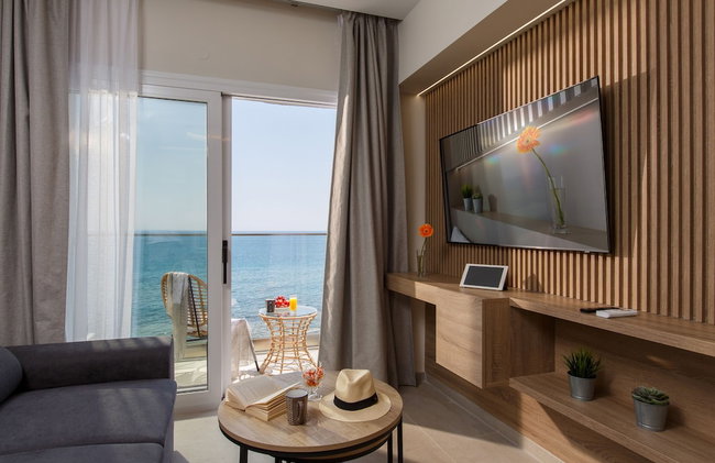 Hersonissos Beach Front Suites - Photo 79