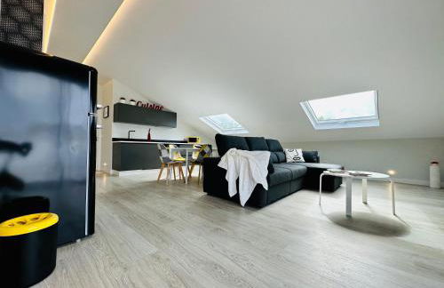 ÁTICO BOJ - Terraza con jardín & Hórreo Chill con vistas al mar - Foto 22