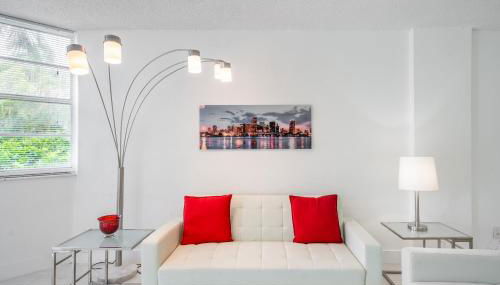 Sunny Isles Ocean Reserve Superb Condo Apartments - Foto 4