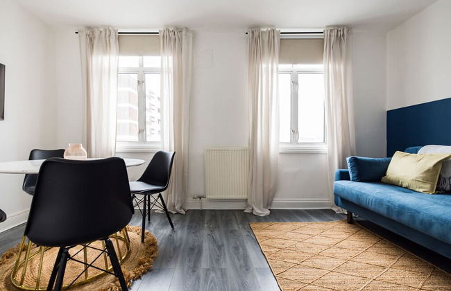 Stylish 2 Bedroom Apartment - Shepherd s Bush - Photo 5