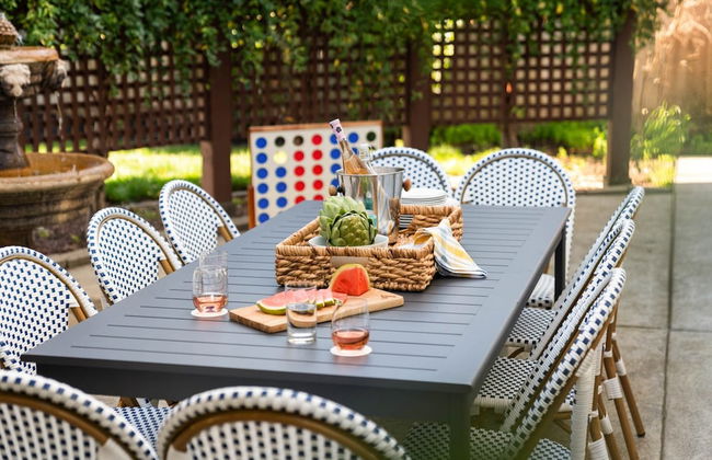 Fiano by Avantstay Centrally Located Haven w/ Stunning Courtyard & Pool Table - Foto 23