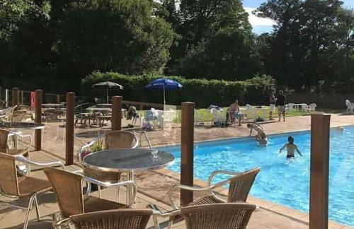 Stunning 3 Bed Riverside Cabin in Snowdonia - Photo 37