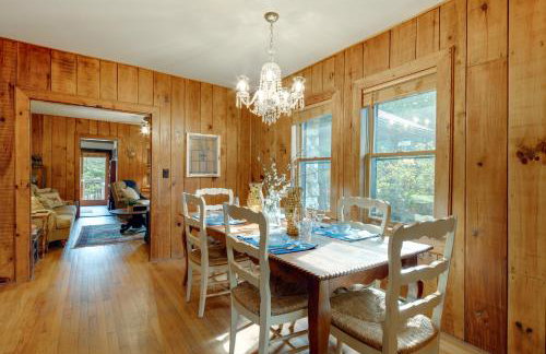 Peaceful Hendersonville Cabin - Hot Tub & Fire Pit - Foto 8