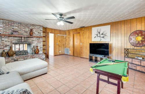 Hike and Fish! Wooded Family Getaway in Interlachen - Foto 12