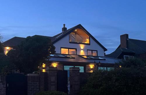 Stunning Beach House Indoor Pool - Foto 56