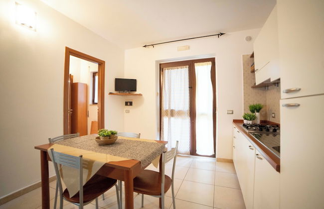 Ferienwohnung "ulivo" mit Pool und Privatstrand -1 - Foto 1