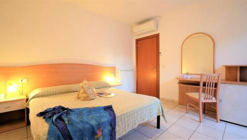 Ficus 2 Pineto Vacanza - Foto 4