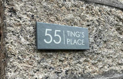 Modernised townhouse centrally located incl parking - Photo 1