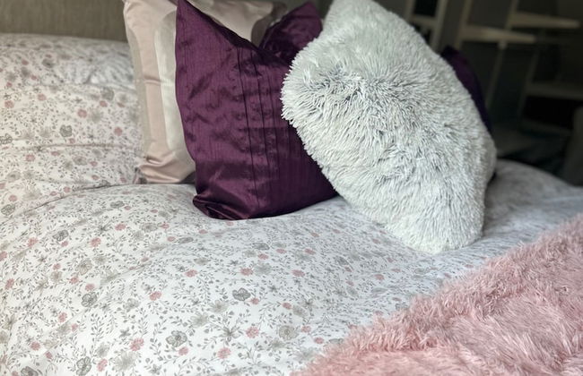 Captivating 1-bed Apartment in Hednesford - Foto 2