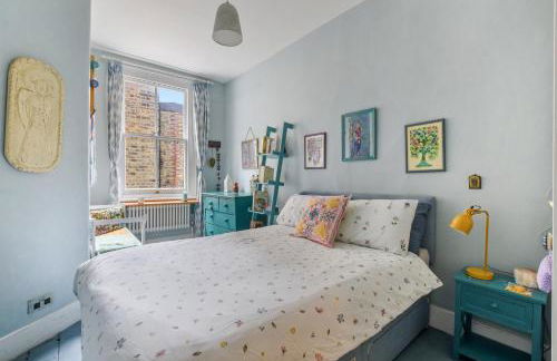 Charming London with balcony - Photo 8