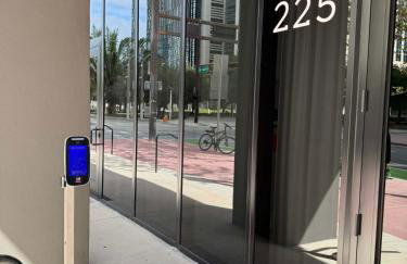 Downtown Miami 1BR Walk to Bayside Kaseya Gym Pool - Foto 75